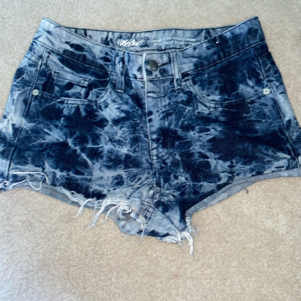 Wassio Women jean shorts Size 2/26 High rise short shorts